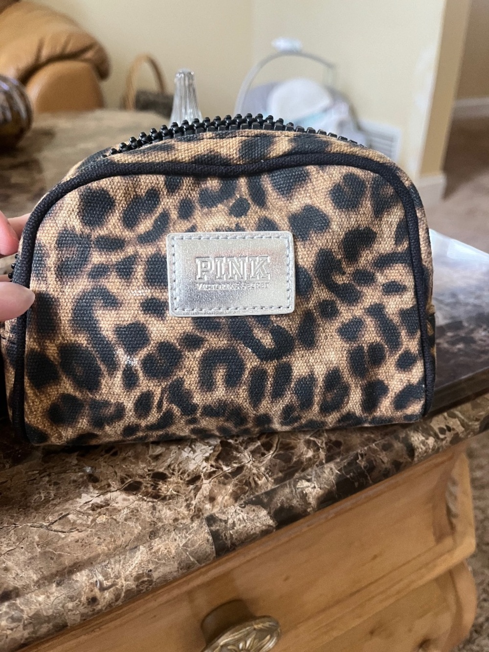 Cosmetic bag